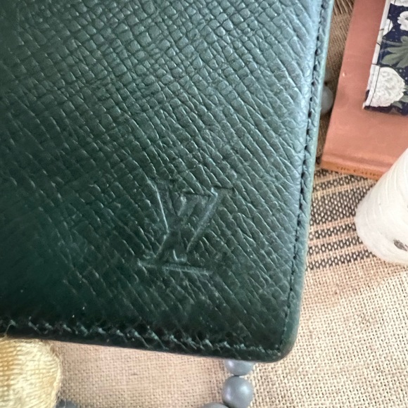 Vintage Louis Vuitton Taiga Porte Mannaie Boite Leather Coin Purse Wallet - Picture 3 of 16